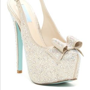 🥂Toast Crystal Pump